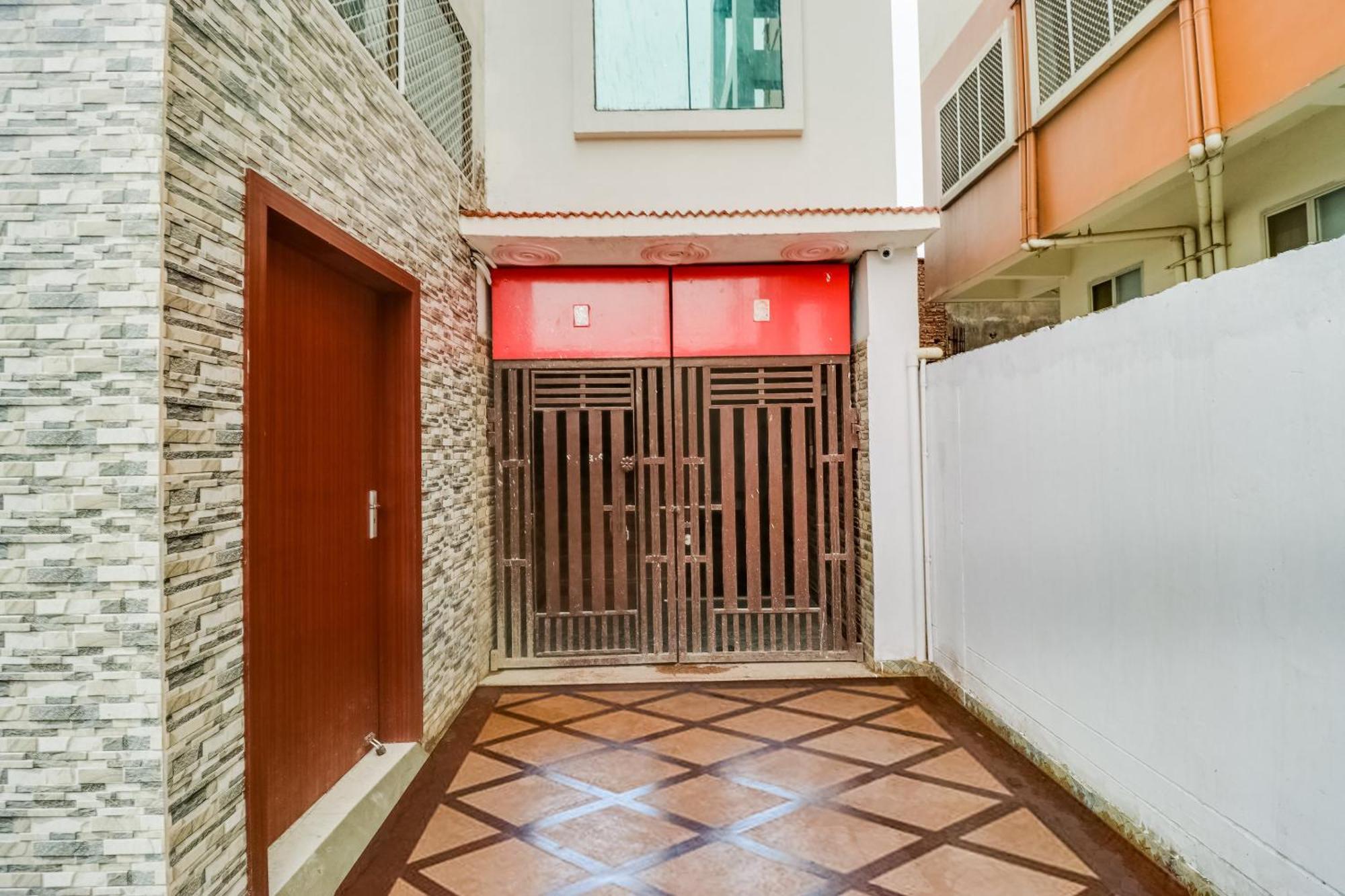 Super Hotel O Rs Inn Gorakhpur Extérieur photo