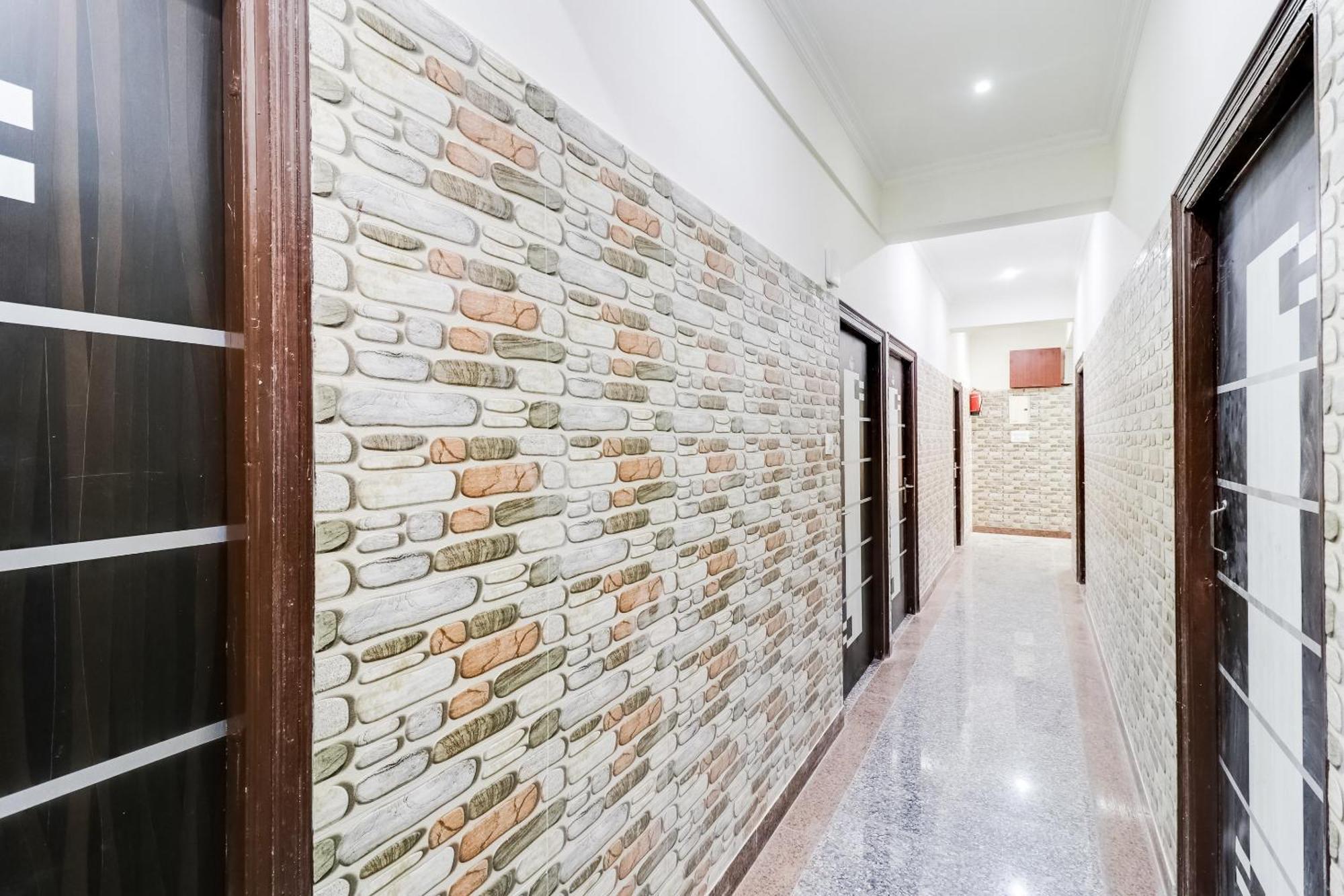 Super Hotel O Rs Inn Gorakhpur Extérieur photo